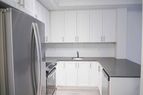 Photo 10 at 24 - 14 Lytham Green Circle, Glenway Estates, Newmarket