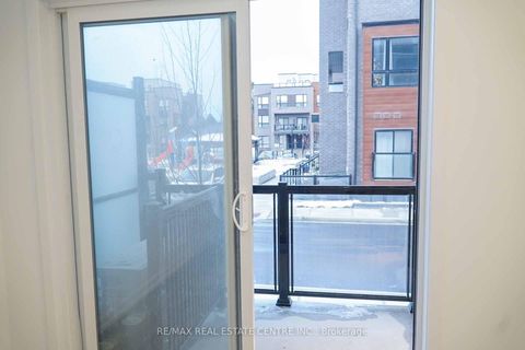 Photo 16 at 24 - 14 Lytham Green Circle, Glenway Estates, Newmarket