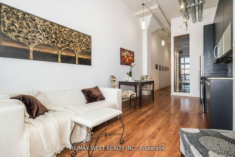 Photo 18 at 333 - 380 Macpherson Avenue, Casa Loma, Toronto