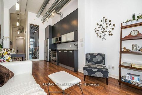 Photo 19 at 333 - 380 Macpherson Avenue, Casa Loma, Toronto