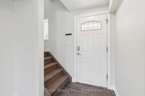 Photo 3 at 46 Sydenham Wells, Georgian Drive, Barrie