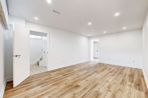 Photo 30 at 22 Woodenhill Court, Eglinton West, Toronto