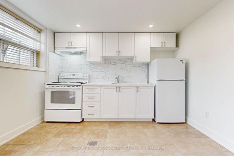 Photo 36 at 22 Woodenhill Court, Eglinton West, Toronto