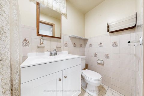 Photo 39 at 22 Woodenhill Court, Eglinton West, Toronto