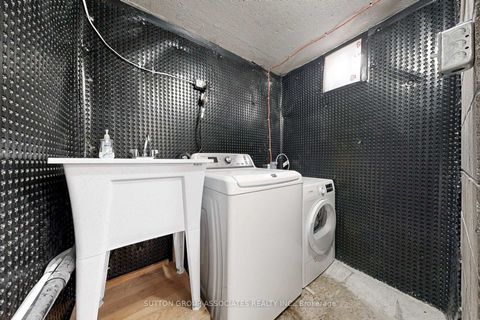 Photo 40 at 22 Woodenhill Court, Eglinton West, Toronto