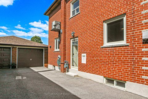 Photo 44 at 22 Woodenhill Court, Eglinton West, Toronto