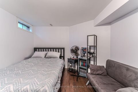 Photo 13 at 69 Fox Run, Letitia Heights, Barrie