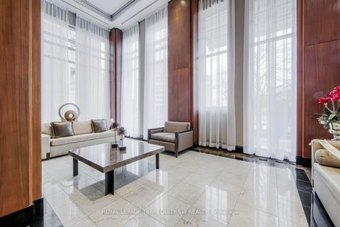 Photo 2 at 2707 - 628 Fleet Street, Niagara, Toronto