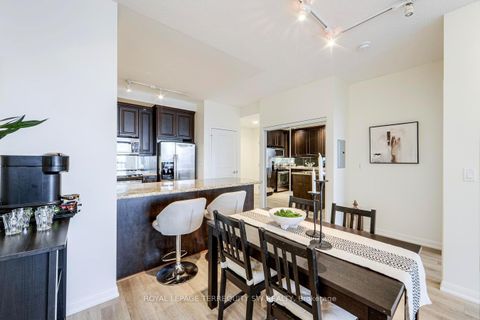 Photo 12 at 2707 - 628 Fleet Street, Niagara, Toronto