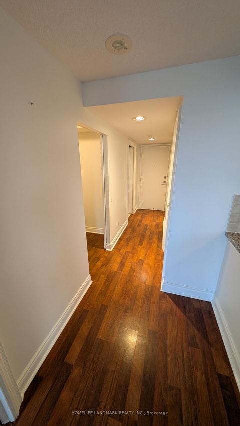 Photo 3 at 1006 - 10 Northtown Way, Willowdale East, Toronto