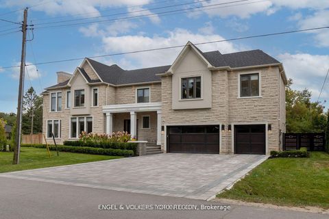 Photo 2 at 178 Patton Street, King City, King