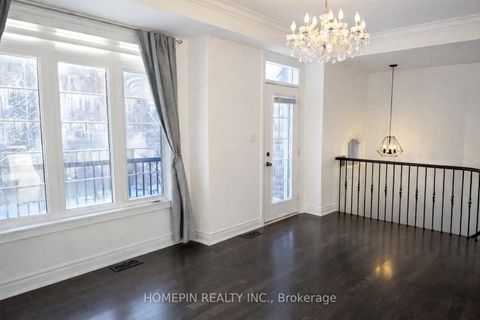 Photo 3 at 40 Chapman Court, Aurora Grove, Aurora