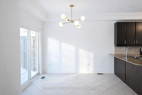 Photo 8 at 40 Chapman Court, Aurora Grove, Aurora