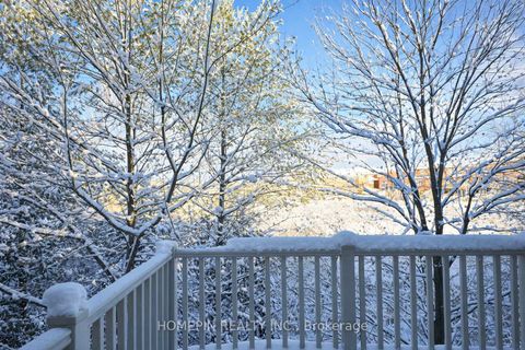 Photo 10 at 40 Chapman Court, Aurora Grove, Aurora