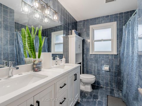 Photo 8 at 120 Redwater Drive, Kipling, Toronto