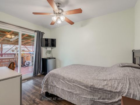 Photo 12 at 120 Redwater Drive, Kipling, Toronto