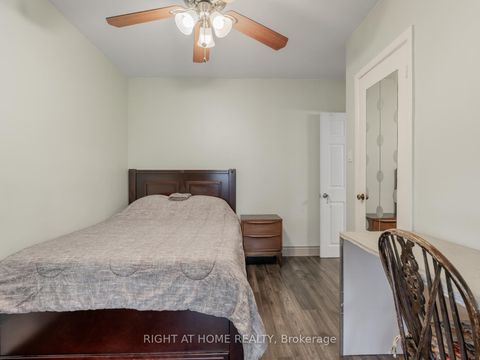 Photo 13 at 120 Redwater Drive, Kipling, Toronto