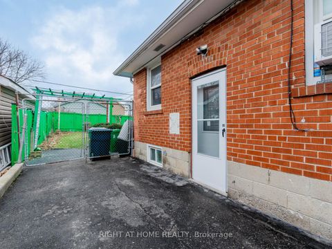 Photo 31 at 120 Redwater Drive, Kipling, Toronto