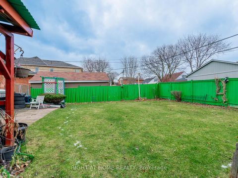 Photo 35 at 120 Redwater Drive, Kipling, Toronto