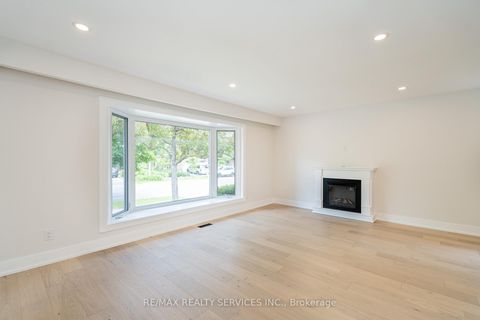 Photo 6 at 2296 Devon Road, FD Ford, Oakville