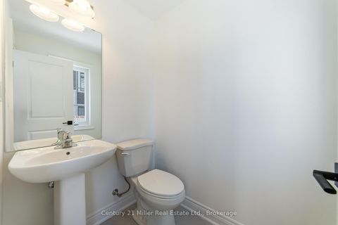 Photo 4 at 36 - 260 Melody Common, RO River Oaks, Oakville