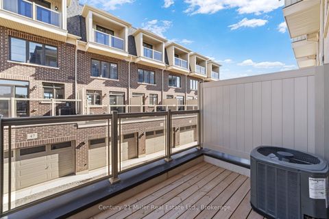 Photo 11 at 36 - 260 Melody Common, RO River Oaks, Oakville