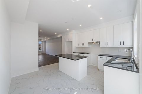 Photo 5 at 48 - 2140 Trafalgar Road, RO River Oaks, Oakville