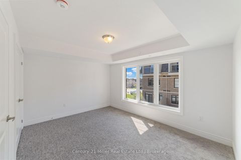 Photo 13 at 48 - 2140 Trafalgar Road, RO River Oaks, Oakville