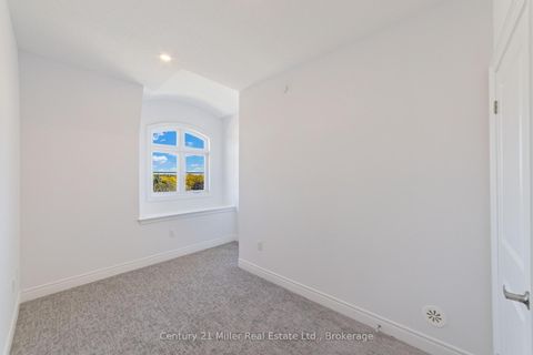 Photo 16 at 48 - 2140 Trafalgar Road, RO River Oaks, Oakville