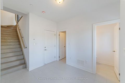 Photo 23 at 48 - 2140 Trafalgar Road, RO River Oaks, Oakville