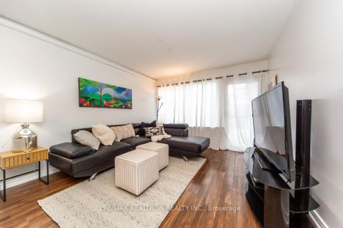 Photo 14 at 143 - 34 Venetian Crescent, Jane Heights, Toronto