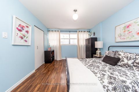 Photo 32 at 143 - 34 Venetian Crescent, Jane Heights, Toronto