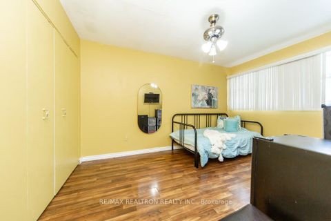 Photo 34 at 143 - 34 Venetian Crescent, Jane Heights, Toronto
