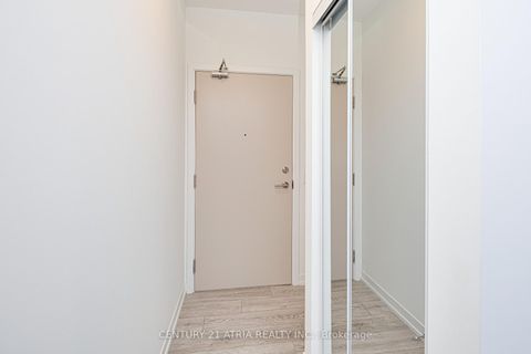 Photo 10 at 1820 - 2020 Bathurst Street, Cedarvale, Toronto