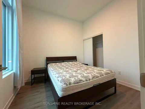 Photo 8 at 1009 - 252 CHURCH Street, Yonge Corridor, Toronto