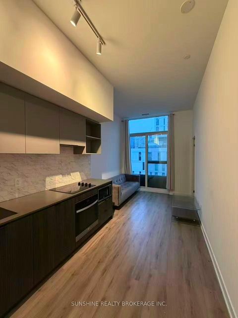 Photo 11 at 1009 - 252 CHURCH Street, Yonge Corridor, Toronto