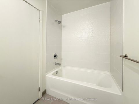 Photo 11 at 402 - 1808 St Clair Avenue W, Pellam Park, Toronto