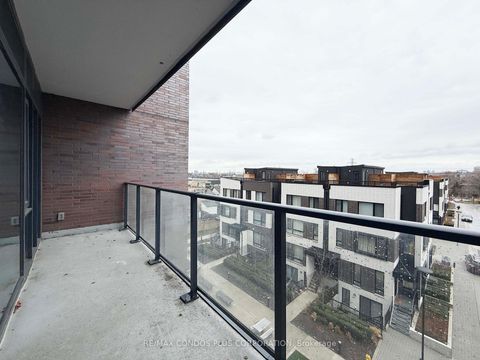 Photo 12 at 402 - 1808 St Clair Avenue W, Pellam Park, Toronto