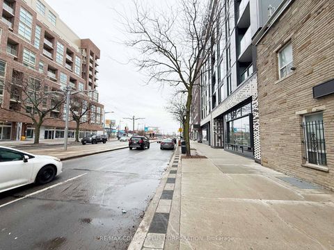 Photo 15 at 402 - 1808 St Clair Avenue W, Pellam Park, Toronto