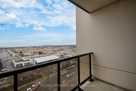 Photo 28 at 909 - 9085 Jane Street, Concord, Vaughan