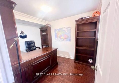 Photo 5 at 9 Wiley Avenue, Westbrook, Richmond Hill