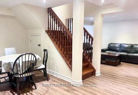 Photo 6 at 9 Wiley Avenue, Westbrook, Richmond Hill