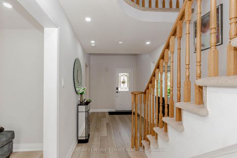 Photo 8 at 47 Blair Crescent, Grove East, Barrie