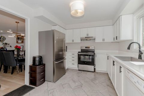 Photo 27 at 47 Blair Crescent, Grove East, Barrie