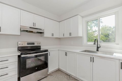 Photo 29 at 47 Blair Crescent, Grove East, Barrie