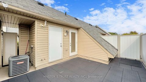 Photo 24 at Unit4 - 74 Munro Street, South Riverdale, Toronto