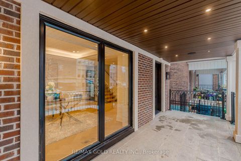 Photo 2 at 786 Euclid Avenue, Annex, Toronto