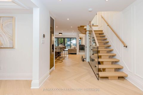 Photo 5 at 786 Euclid Avenue, Annex, Toronto