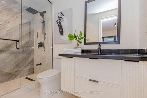 Photo 24 at 786 Euclid Avenue, Annex, Toronto