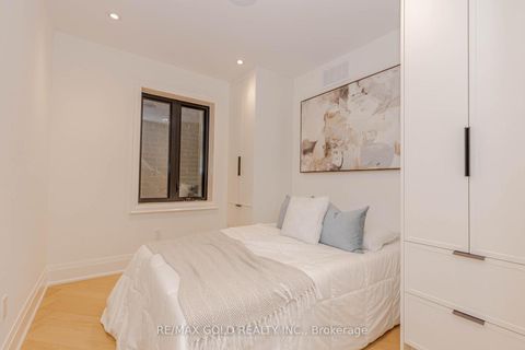 Photo 29 at 786 Euclid Avenue, Annex, Toronto